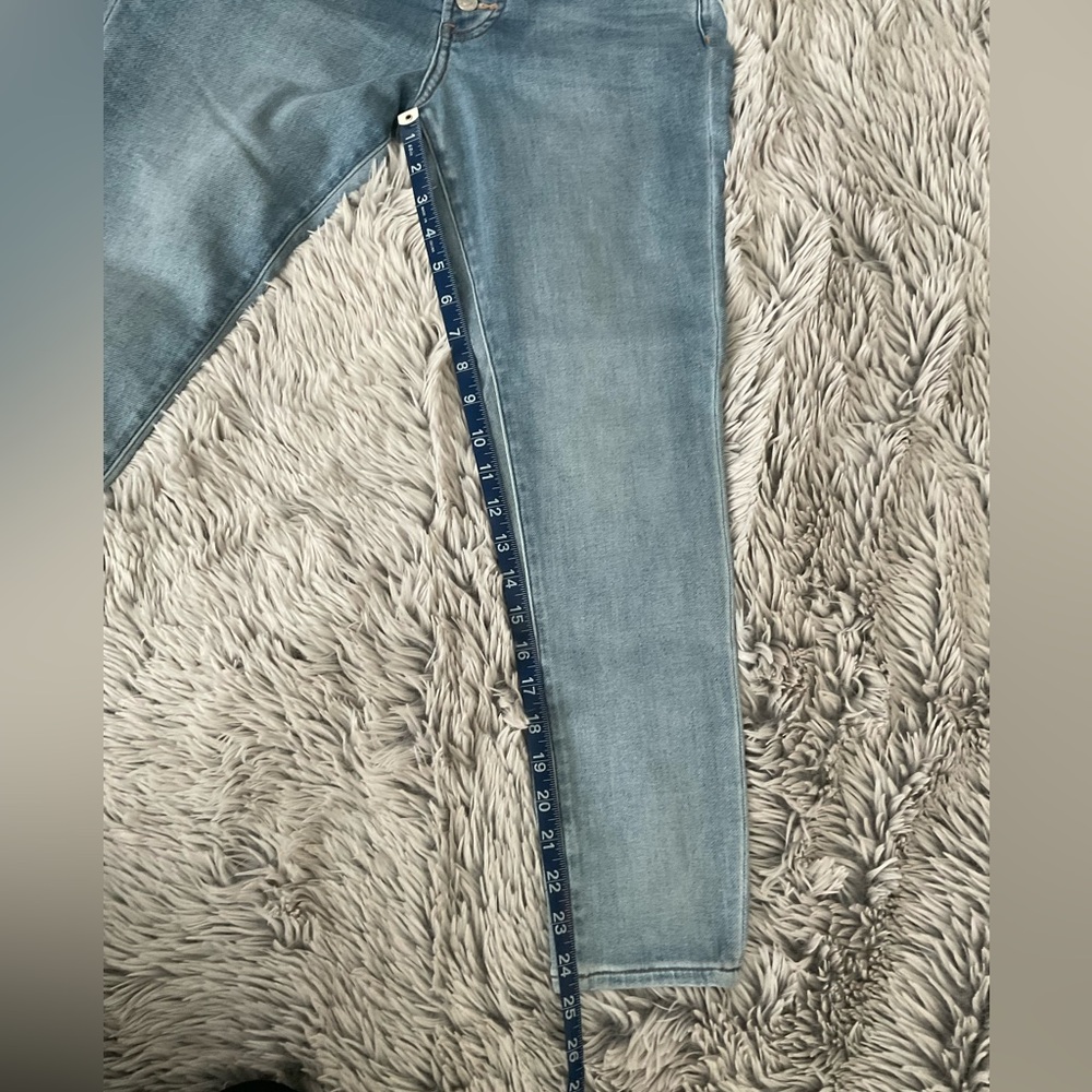 Express Skinny Midrise Jeans - Picture 5 of 5
